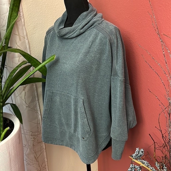 PRANA Cozy Up Poncho Cowl Neck Sweatshirt - Picture 4 of 10
